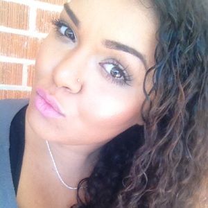 Meet your Posher, Deja